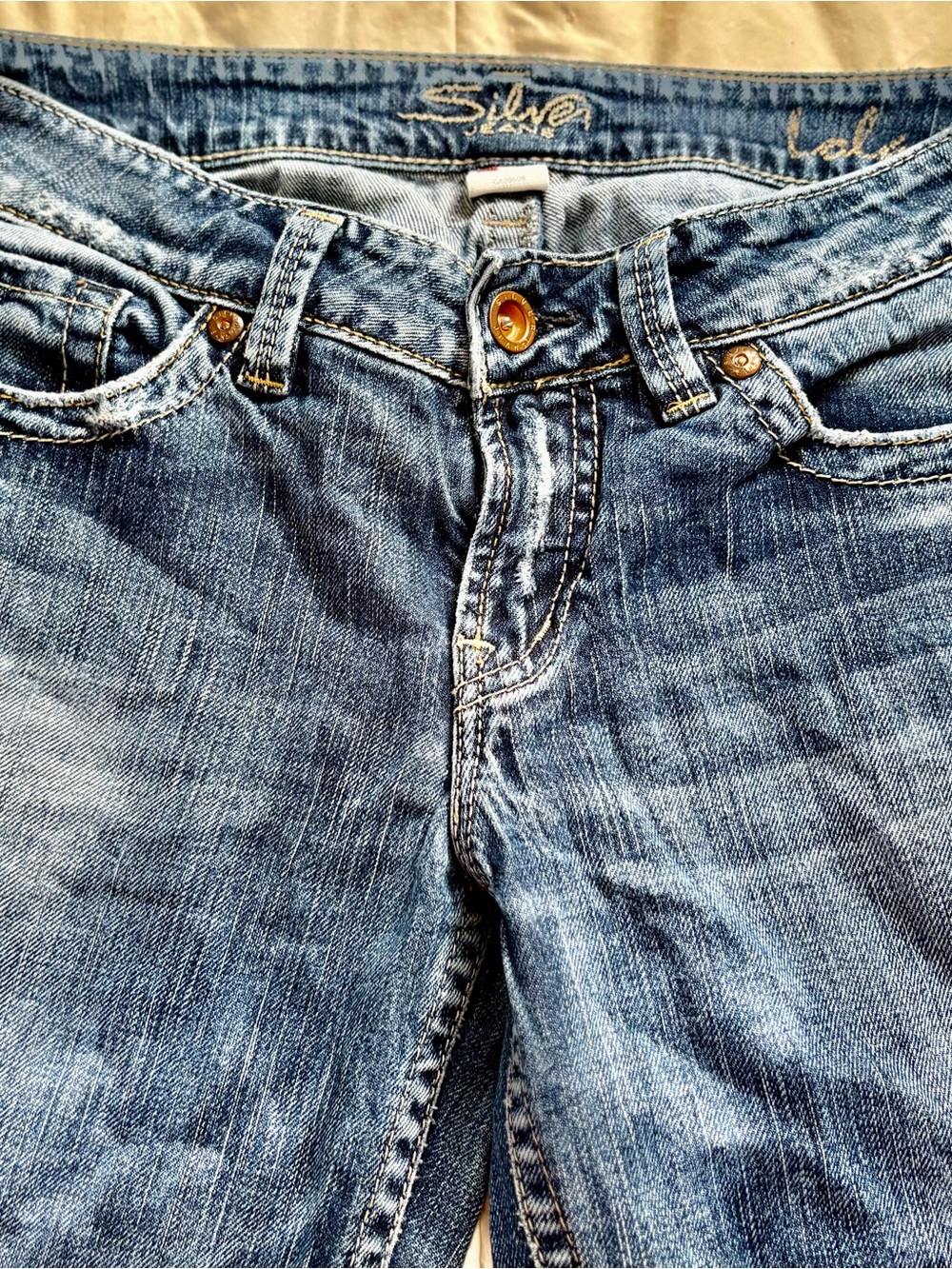 Silver Jeans Relaxed Fit Men’s Jeans in Washed Blue